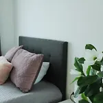 Skyresidence Luxury Apartment With City & Garden View